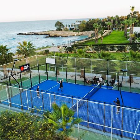 Lucile - Coralli Beachfront Apartment Paralimni Esterno foto